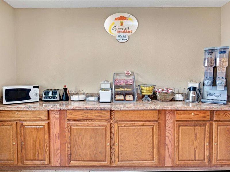 Super 8 By Wyndham Indianapolis Emerson Ngoại thất bức ảnh