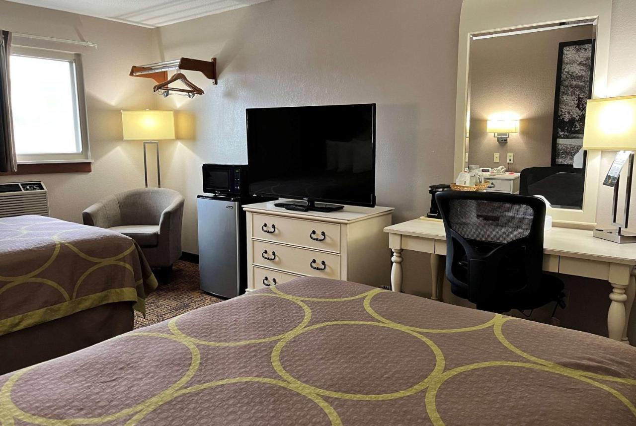 Super 8 By Wyndham Indianapolis Emerson Ngoại thất bức ảnh