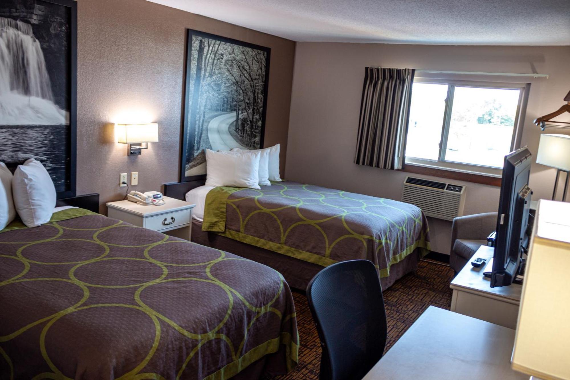 Super 8 By Wyndham Indianapolis Emerson Ngoại thất bức ảnh